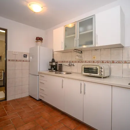 Suden Apartament *